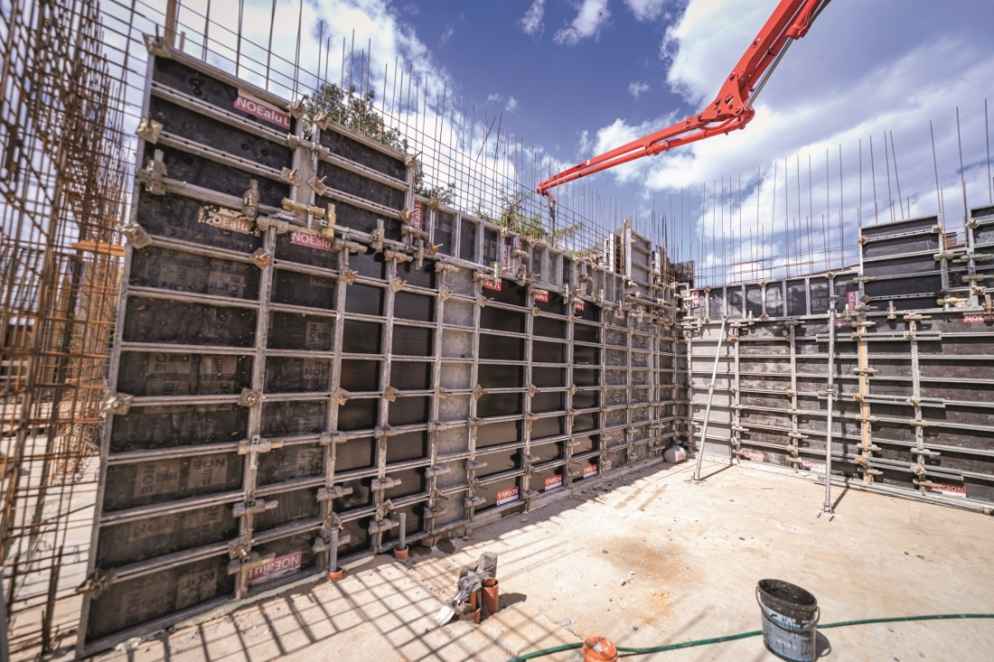 NOEalu L - Lekki szalunek o wręcz nieograniczonych możliwościach